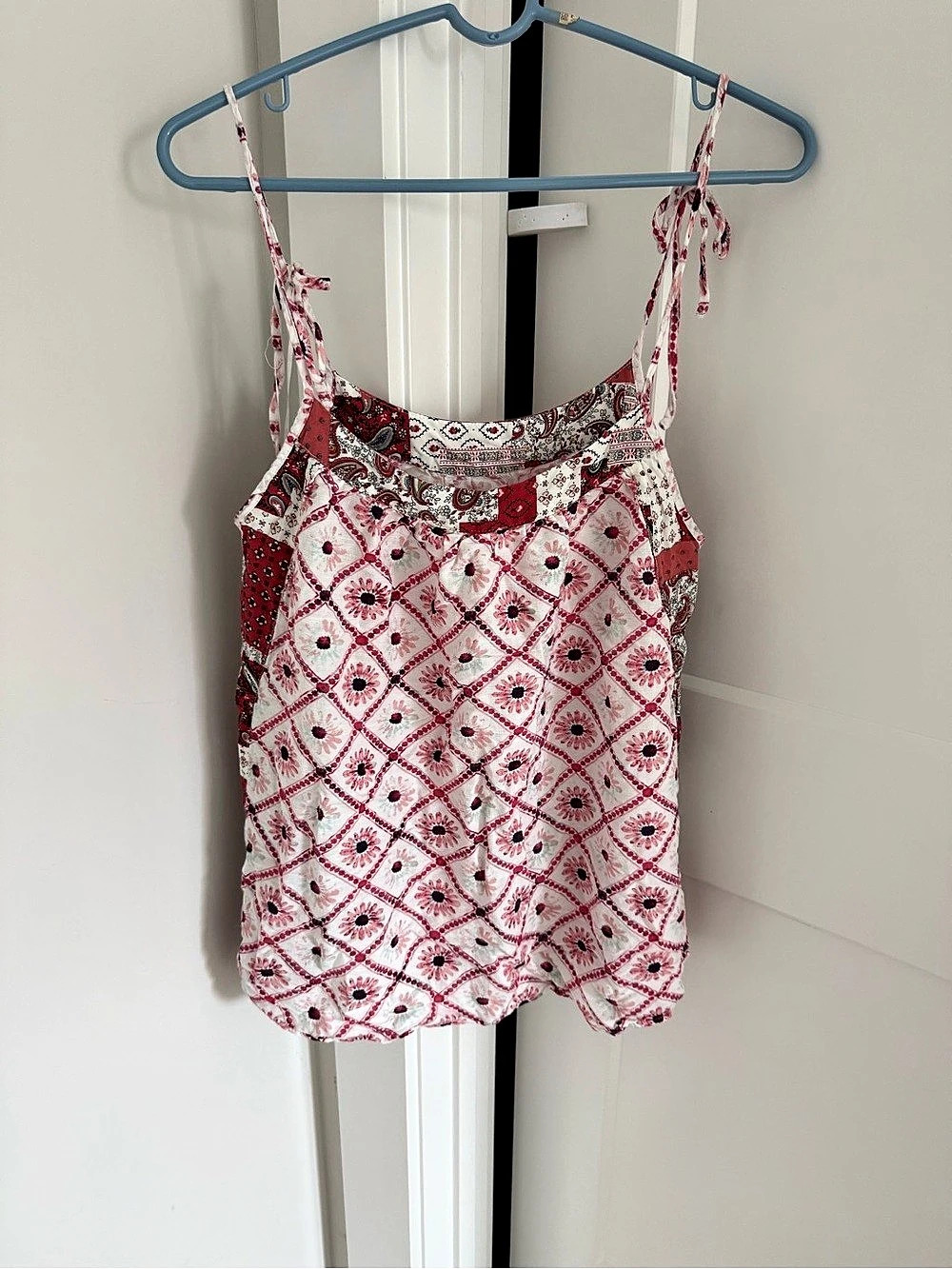 Cecil Pink & White Printed Camisole Like New